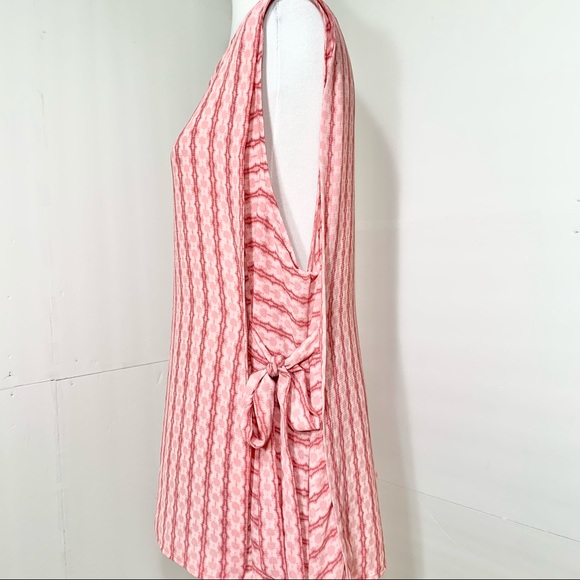 SOLD-NWT Vince Camuto Side Tie Rose Pink Printed Tunic - Picture 3 of 10